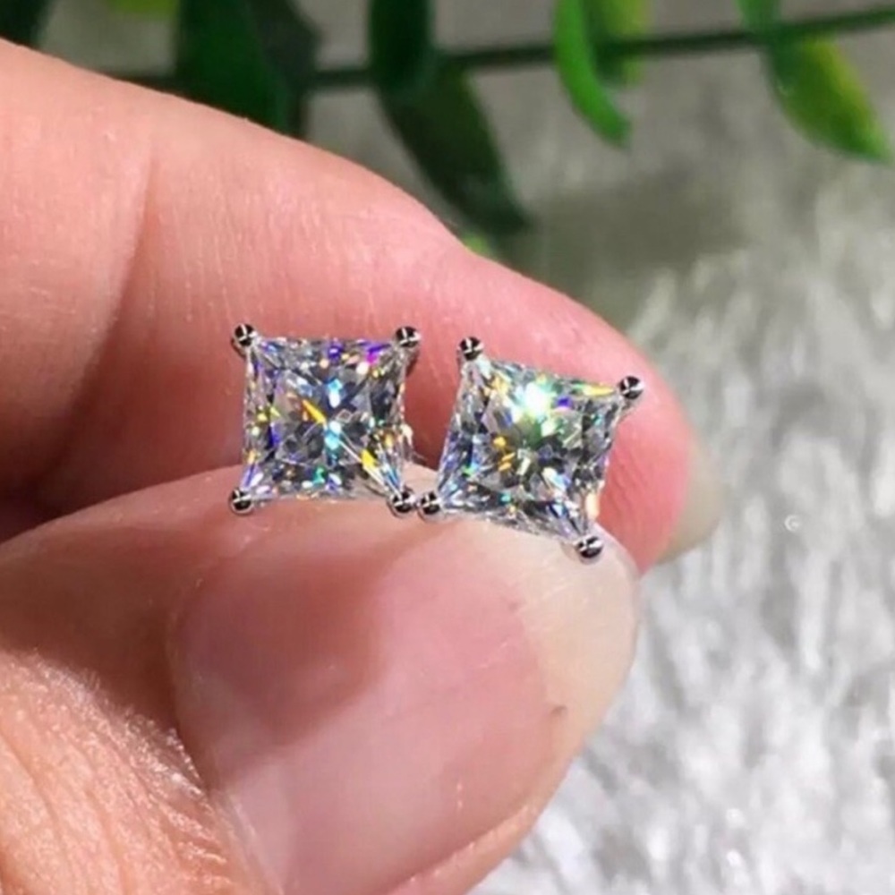 **2.5**Carat Diamond Square Princess Stud Ea… - Picture 4 of 4